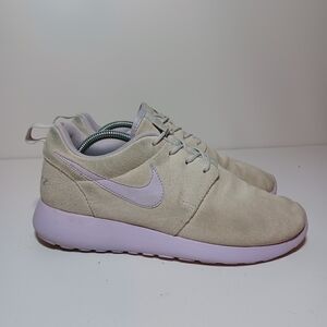 NIKE WOMAN ROSHE ONE RUN SIZE 8 SHOES CUSTOM NIKE ID see pictures for reference